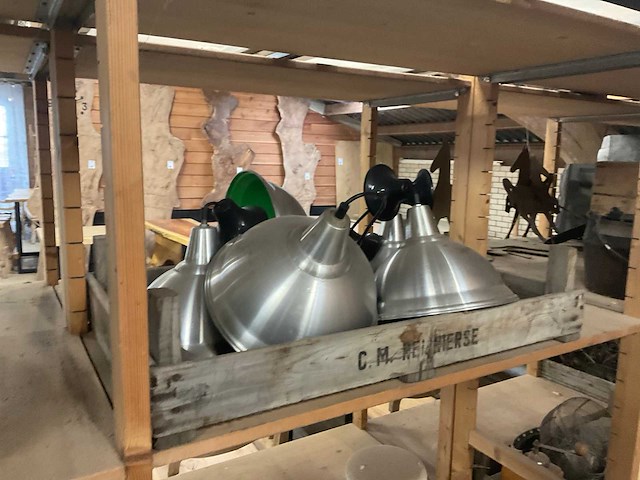 Divers decoratiemateriaal - afbeelding 11 van  17