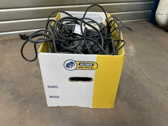 Divers draad, kabels & snoeren - afbeelding 2 van  2