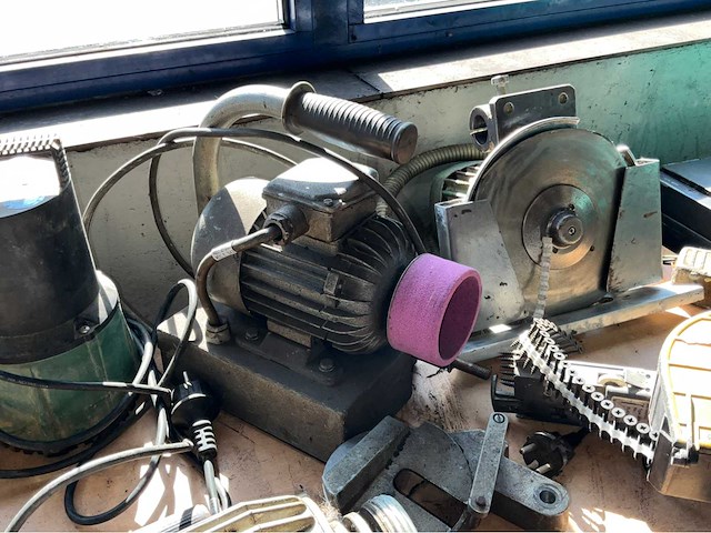 Divers elektrisch gereedschap - afbeelding 4 van  10