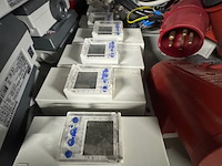 Divers elektrotechnisch installatiemateriaal - afbeelding 8 van  13