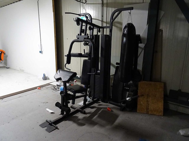 Divers fitnessapparatuur - afbeelding 1 van  9