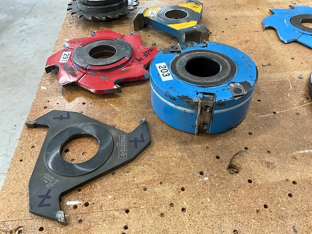 Divers freesgereedschap (5x) - afbeelding 2 van  4