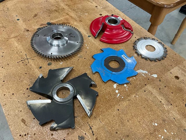 Divers freesgereedschap (5x) - afbeelding 1 van  6