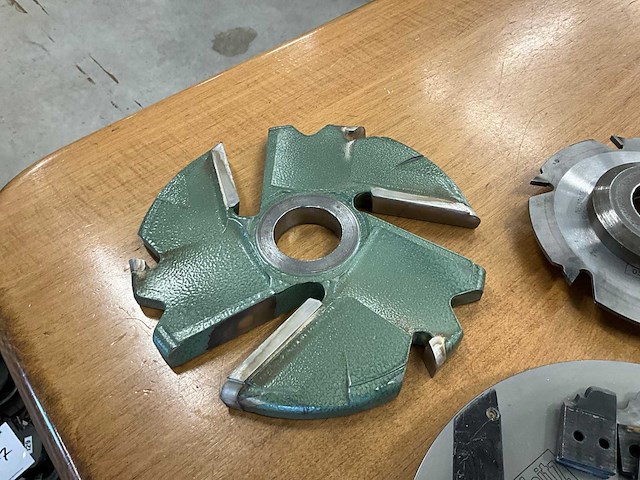 Divers freesgereedschap (5x) - afbeelding 7 van  7
