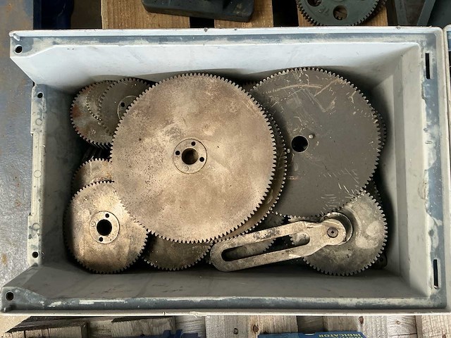 Divers freesgereedschap en freestandwielen - afbeelding 13 van  18