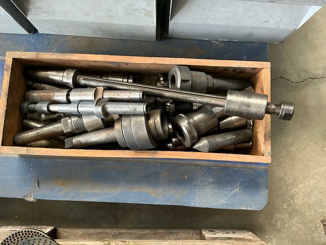Divers freesgereedschap en freestandwielen - afbeelding 15 van  18