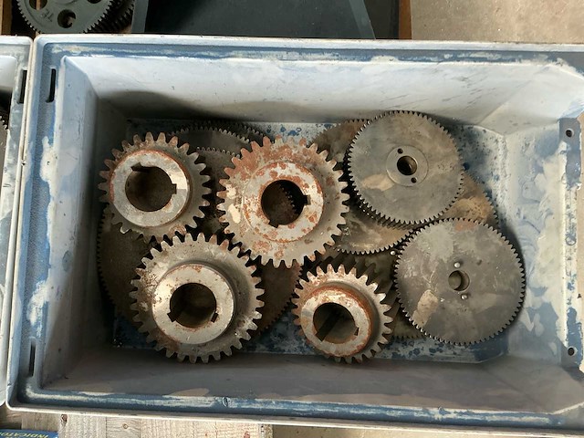 Divers freesgereedschap en freestandwielen - afbeelding 4 van  18