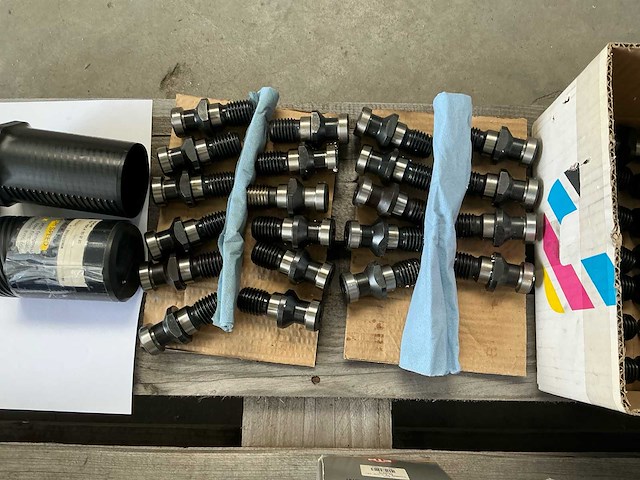 Divers freesgereedschap en freestandwielen - afbeelding 14 van  18