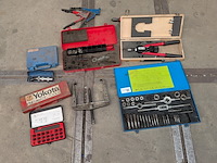 Divers garagegereedschap - afbeelding 1 van  16