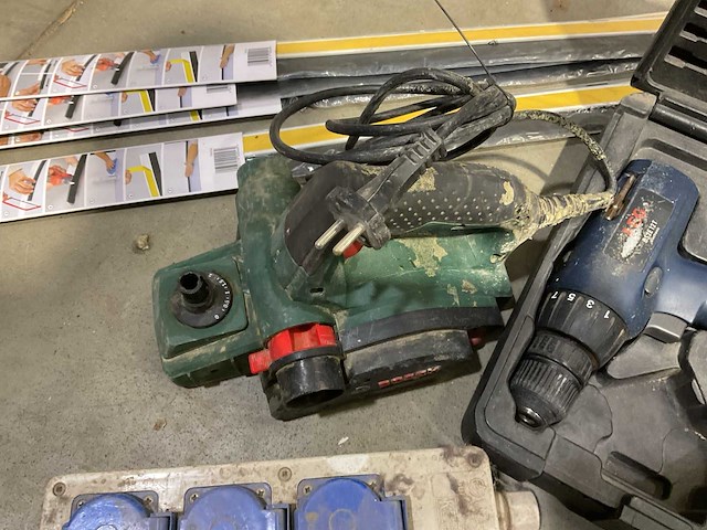 Divers gereedschap + diversen - afbeelding 4 van  5