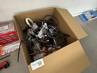 Divers gereedschap en elektrotechnisch materiaal - afbeelding 7 van  7