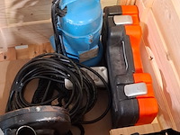 Divers gereedschap en verlichting - afbeelding 4 van  9