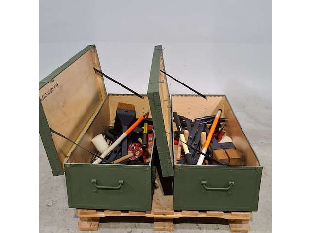 Divers gereedschap in 2x transportkist - afbeelding 1 van  10