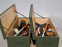 Divers gereedschap in 2x transportkist