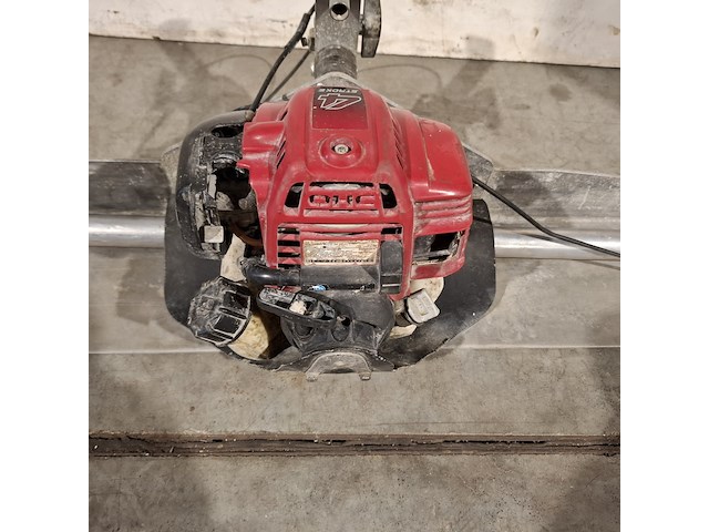 Divers gereedschap, o.a. carat, hilti, kress - afbeelding 37 van  44