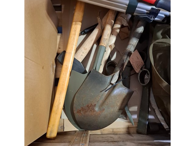 Divers gereedschap, o.a. creusen - afbeelding 7 van  9