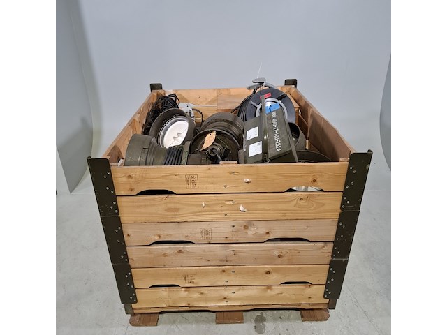 Divers gereedschap, o.a. metabo - afbeelding 1 van  16