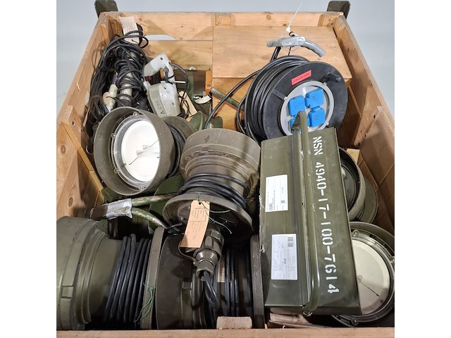 Divers gereedschap, o.a. metabo - afbeelding 9 van  16