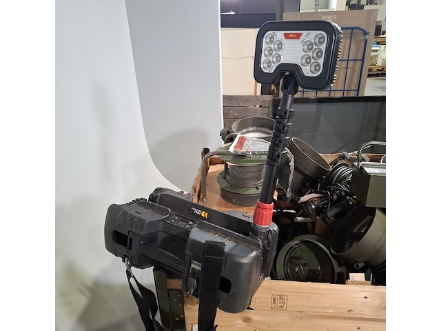 Divers gereedschap, o.a. metabo - afbeelding 16 van  16