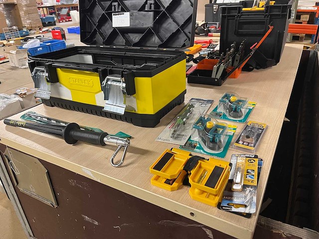 Divers gereedschap (o.a. stanley, wolfcraft) (30x) - afbeelding 1 van  6