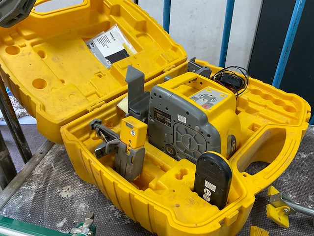 Divers gereedschap (plafond-werkzaamheden) - afbeelding 5 van  28