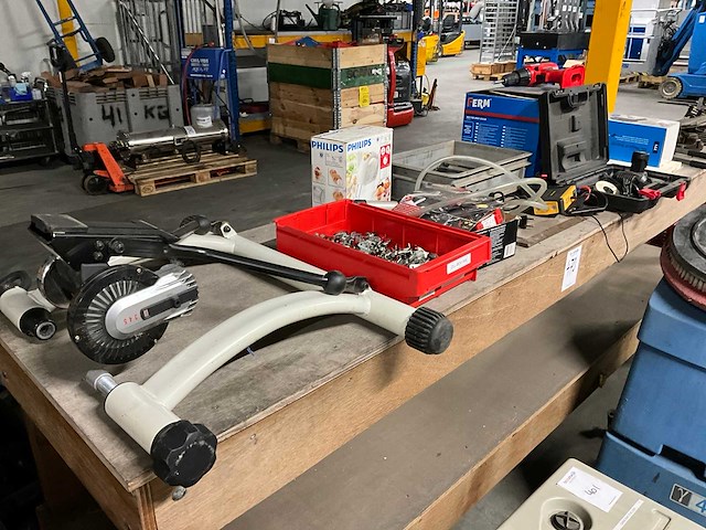 Divers gereedschap - afbeelding 1 van  9