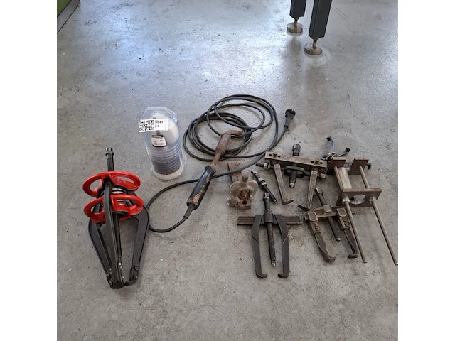 Divers gereedschap - afbeelding 1 van  7