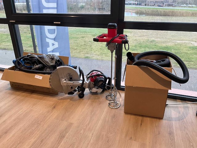 Divers gereedschappen (4x) - afbeelding 1 van  7