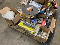 Divers gereedschappen, kitspuiten, fietspomp, maskers, hilti boren, etc. - afbeelding 7 van  10