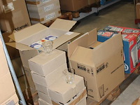 Divers glaswerk op pallet w.o. stapel-, fris- en tumbler-glazen. - afbeelding 2 van  4