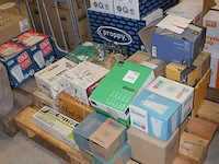 Divers glaswerk op pallet w.o. wijn-, bier-, fris-, cognac- en shotglazen. - afbeelding 2 van  3