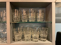 Divers glaswerk - afbeelding 4 van  19