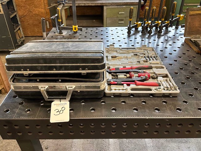 Divers handgereedschap (2x) - afbeelding 1 van  7