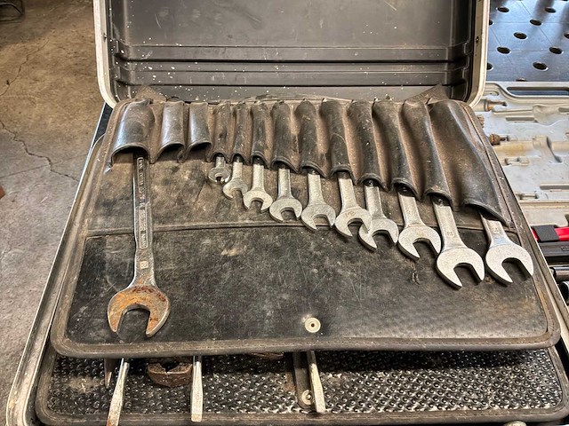 Divers handgereedschap (2x) - afbeelding 4 van  7