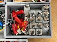 Divers handgereedschap en hulpmiddelen - afbeelding 6 van  6