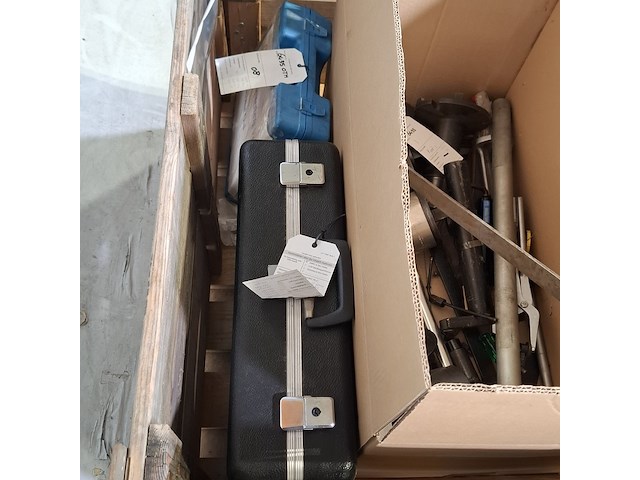 Divers handgereedschap en onderdelen - afbeelding 2 van  16