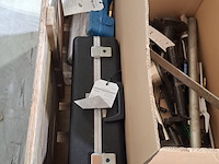 Divers handgereedschap en onderdelen - afbeelding 2 van  16