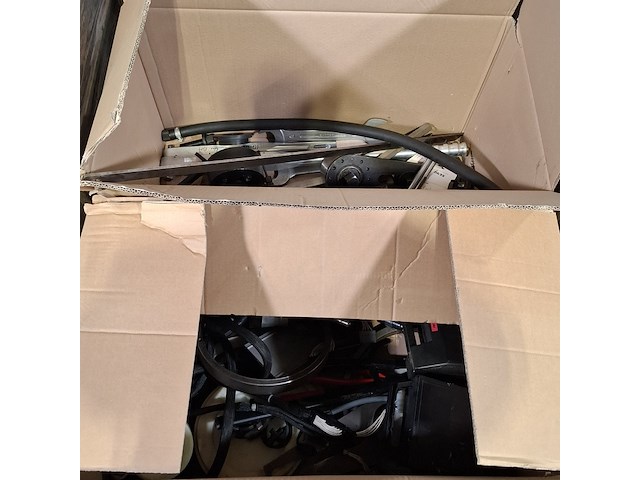 Divers handgereedschap en onderdelen - afbeelding 1 van  16