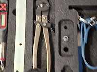 Divers handgereedschap in 2x transportkoffer, o.a track wrench - afbeelding 3 van  15