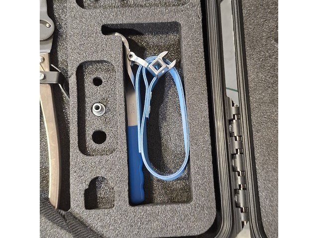 Divers handgereedschap in 2x transportkoffer, o.a track wrench - afbeelding 4 van  15