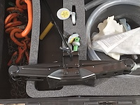 Divers handgereedschap in 2x transportkoffer, o.a track wrench - afbeelding 10 van  15