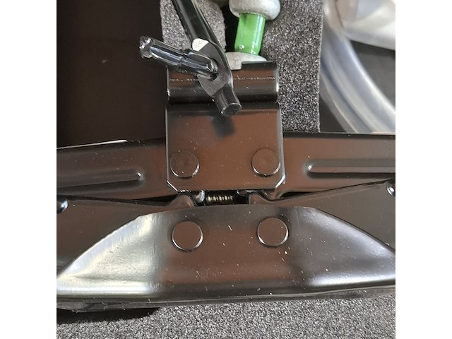 Divers handgereedschap in 2x transportkoffer, o.a track wrench - afbeelding 11 van  15