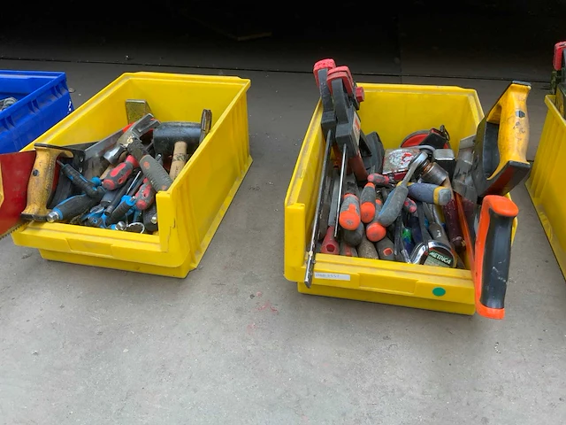 Divers handgereedschap in bak (4x) - afbeelding 9 van  13