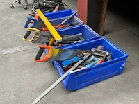 Divers handgereedschap in bak (4x) - afbeelding 6 van  14