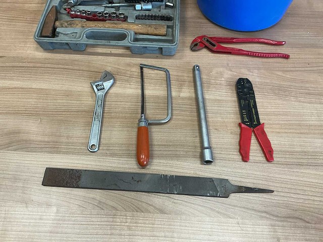 Divers handgereedschap - afbeelding 2 van  8