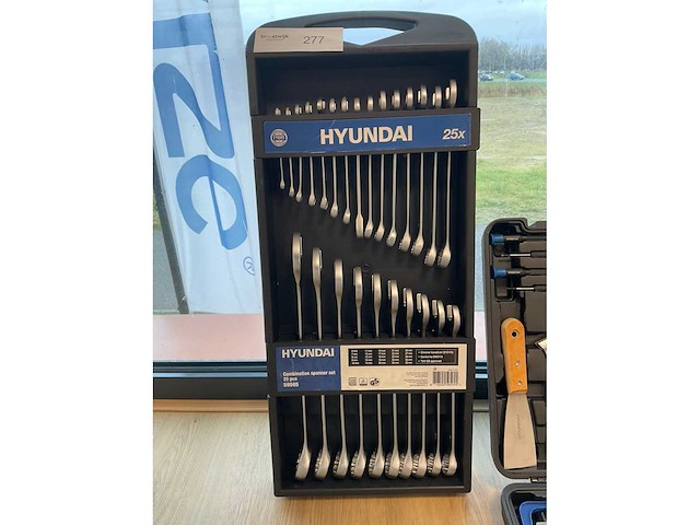 Divers handgereedschap - afbeelding 2 van  8