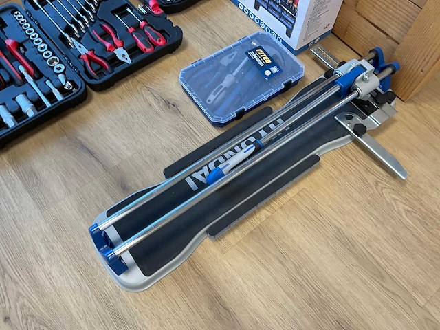 Divers handgereedschap - afbeelding 10 van  10