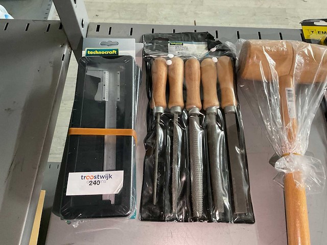 Divers handgereedschap - afbeelding 1 van  1