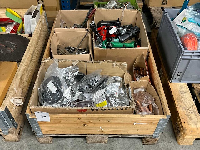 Divers handgereedschap - afbeelding 1 van  11