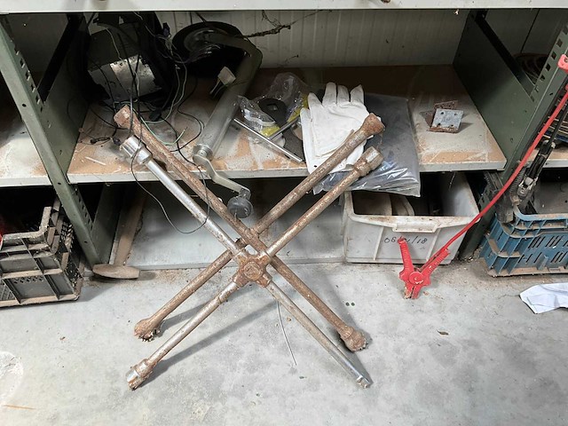 Divers handgereedschap - afbeelding 13 van  25